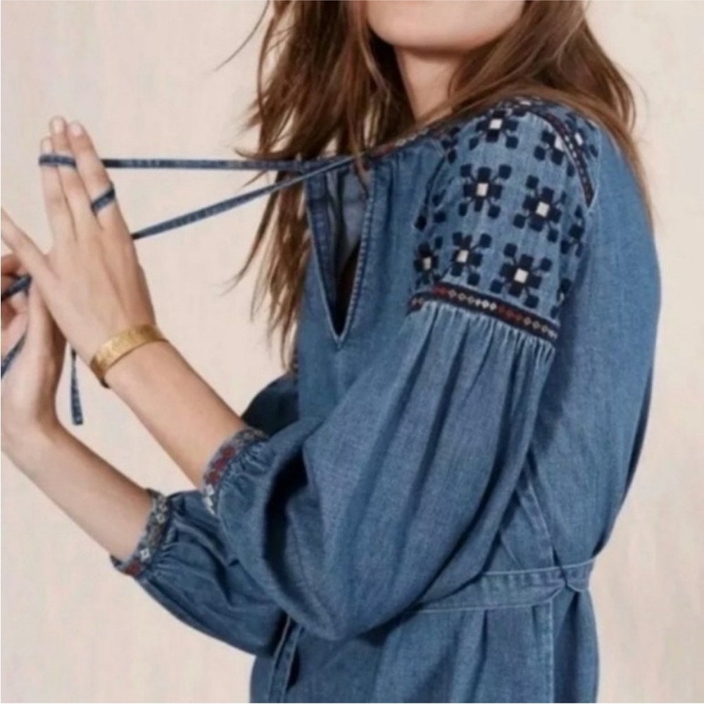Madewell Embroidered Tealeaf Dress Peasant Denim Blue Tie Neck